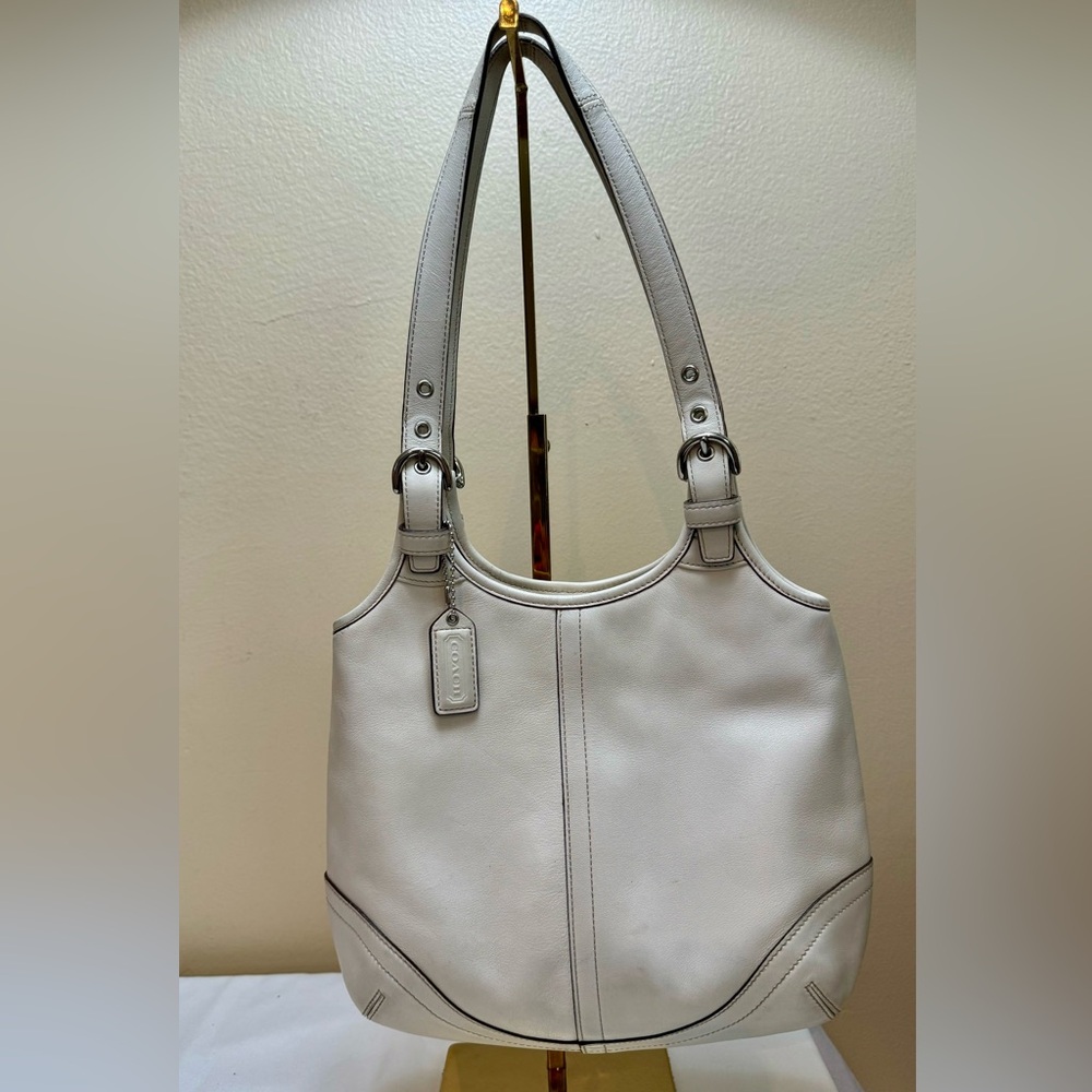 Vintage Coach White Slim Soho Hobo Bag 4983